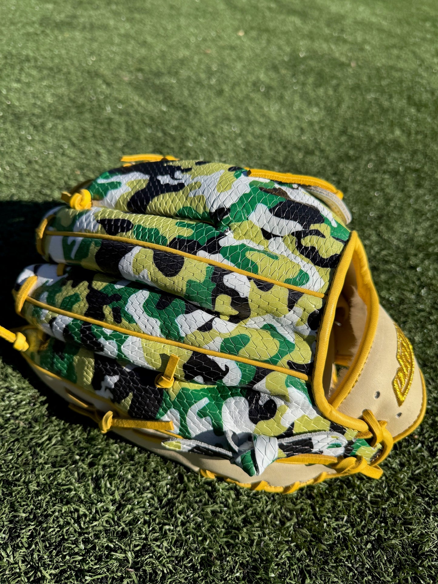 Prodigy Camo - Outfielder Glove