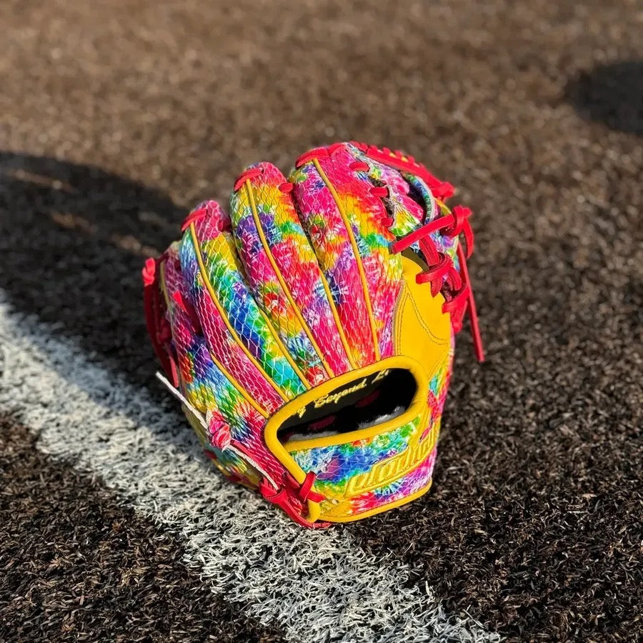SHOP GLOVES