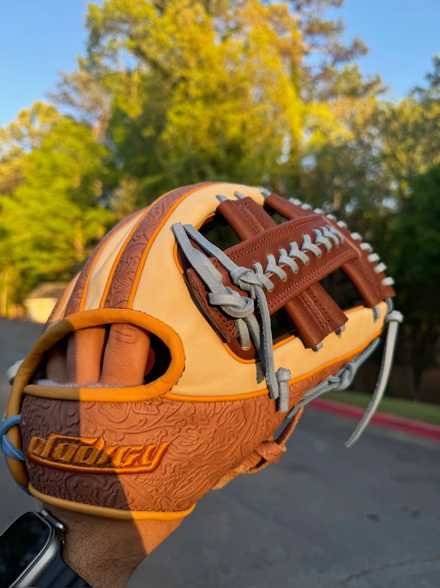The Ruins Infielder Glove